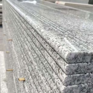 乌海芝麻白楼梯踏步 花岗岩楼梯板材
