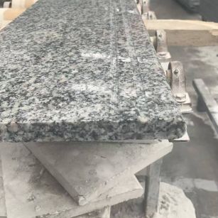 乌海芝麻白楼梯踏步 芙蓉白