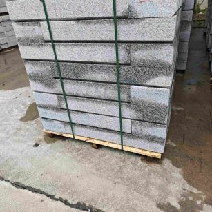 乌海芙蓉白路牙石，马路牙子