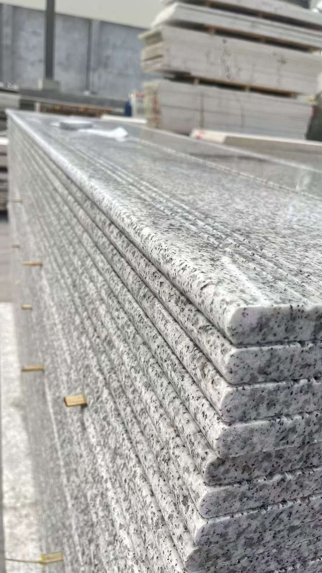 乌海芝麻白楼梯踏步 花岗岩楼梯板材