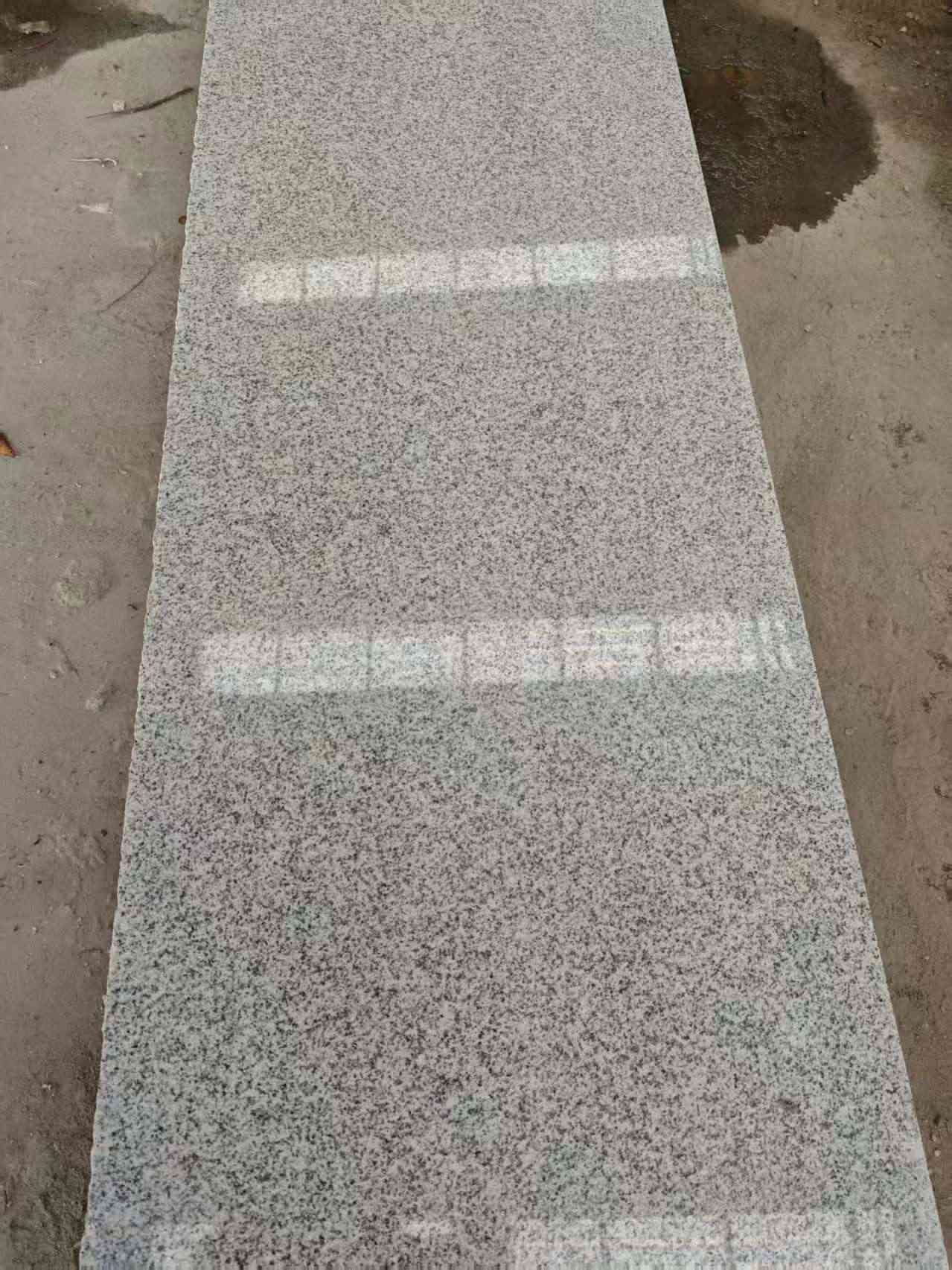 乌海芝麻白光面毛板