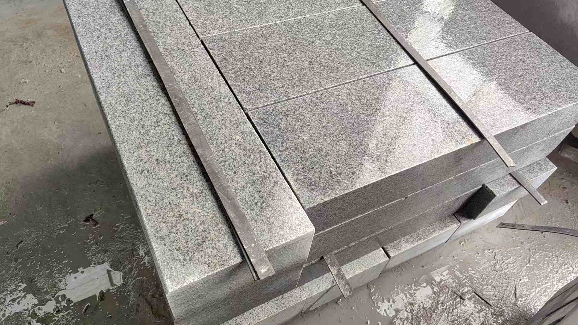 乌海芝麻灰 芝麻白 路牙石 路侧石 马路牙子